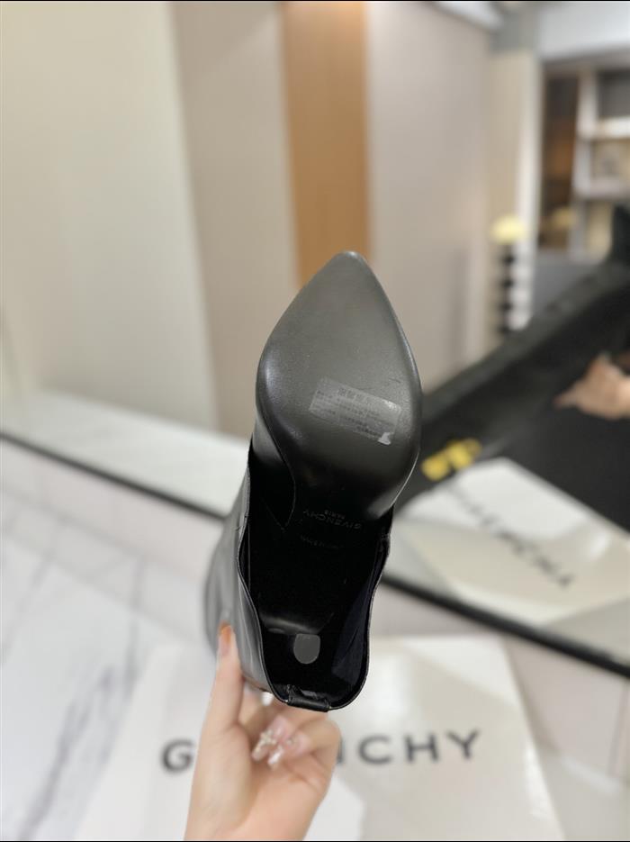 2025112817445051 590